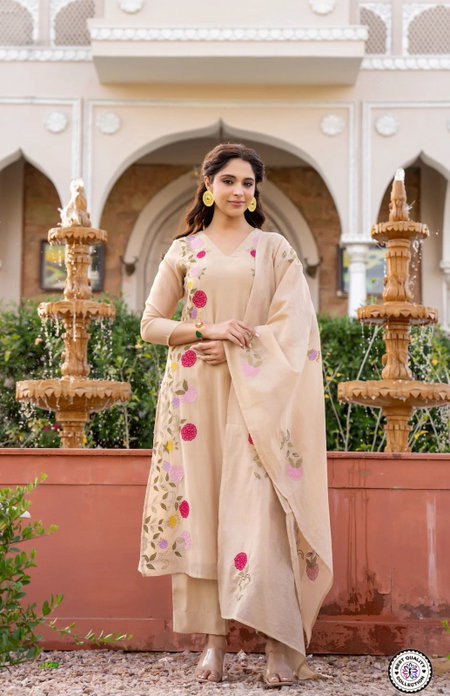 KF 5033 Kalaai Chanderi Wholesale Kurti With Bottom Dupatta Suppliers In Mumbai